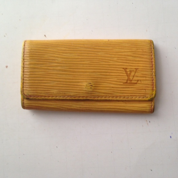 Louis Vuitton, Yellow Epi Leather 4-Hooks Key Case - Picture 1 of 7